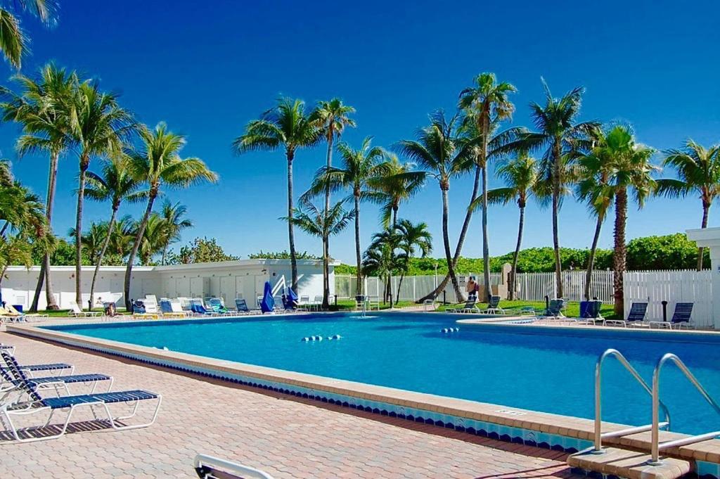 Directly On The Beach With Pool & Parking Miami Beach Bagian luar foto