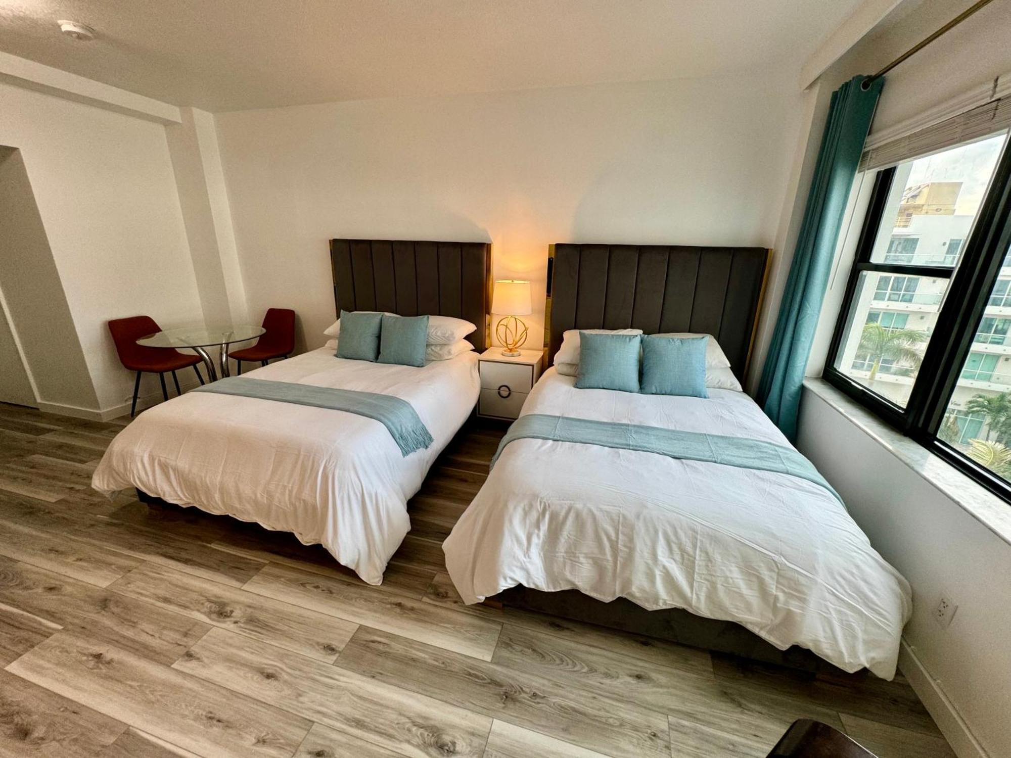 Directly On The Beach With Pool & Parking Miami Beach Bagian luar foto