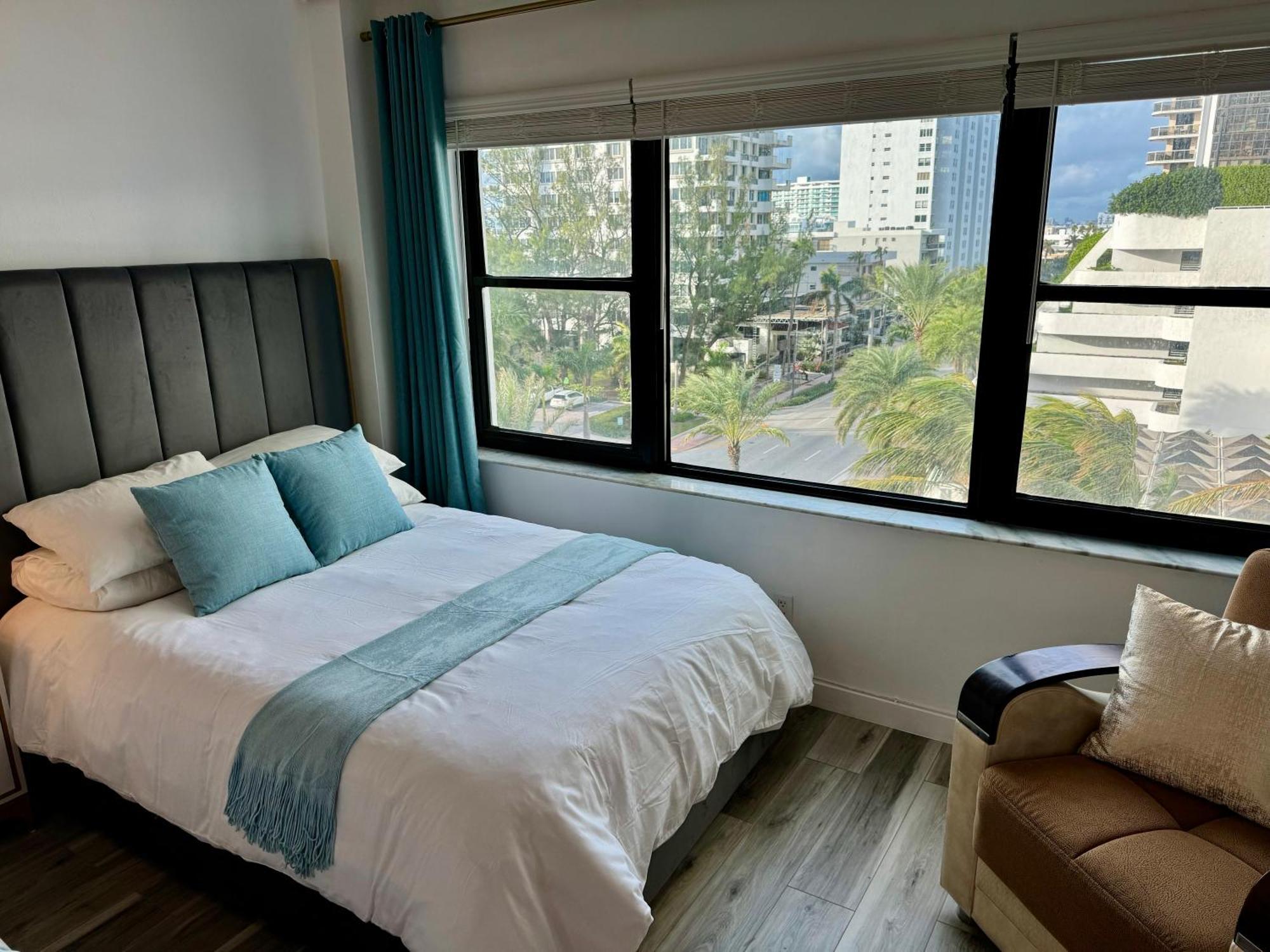 Directly On The Beach With Pool & Parking Miami Beach Bagian luar foto
