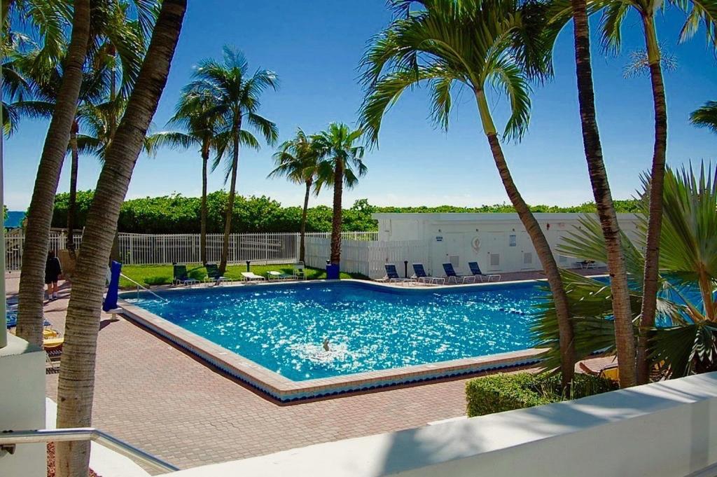 Directly On The Beach With Pool & Parking Miami Beach Bagian luar foto