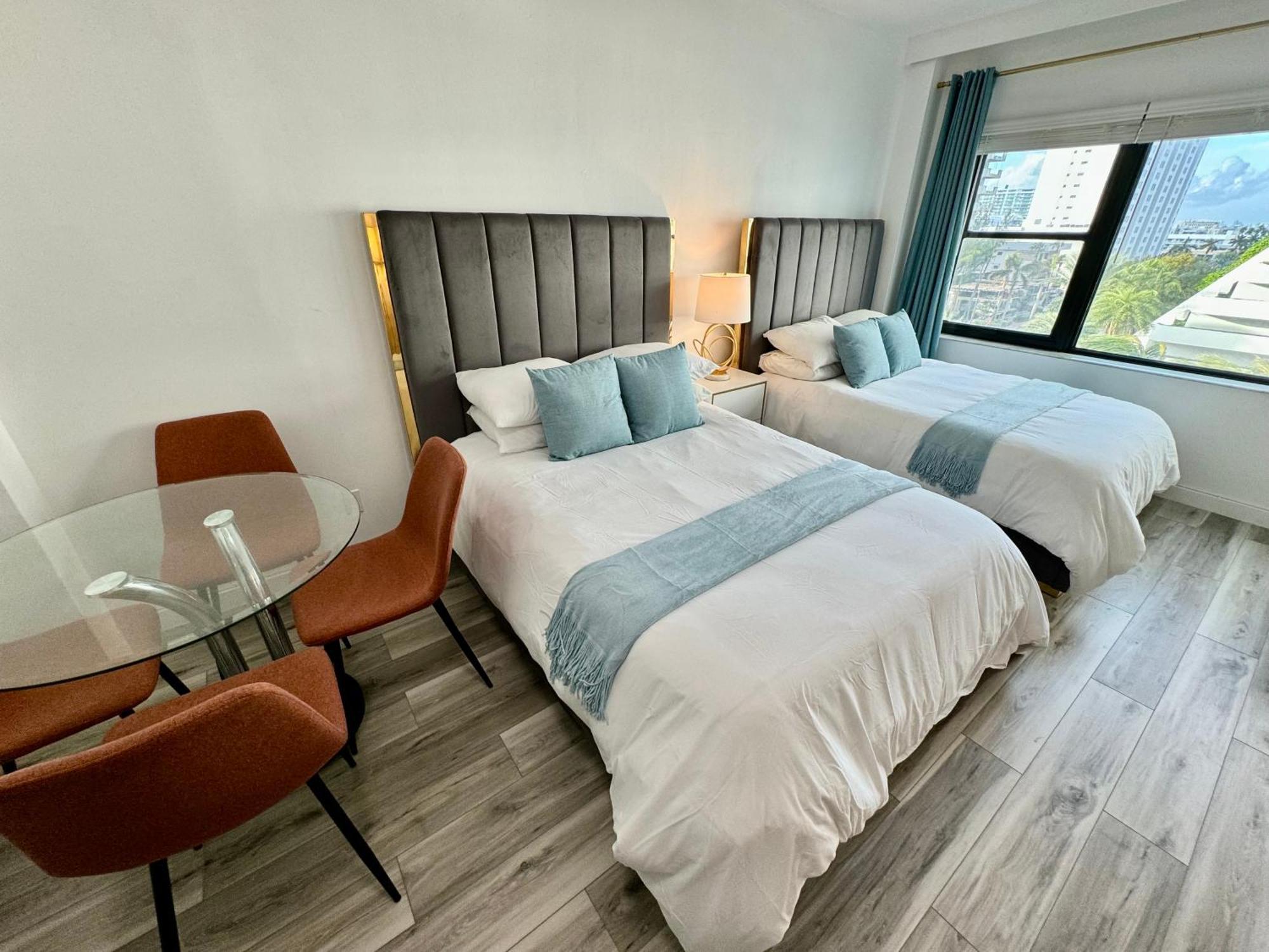 Directly On The Beach With Pool & Parking Miami Beach Bagian luar foto
