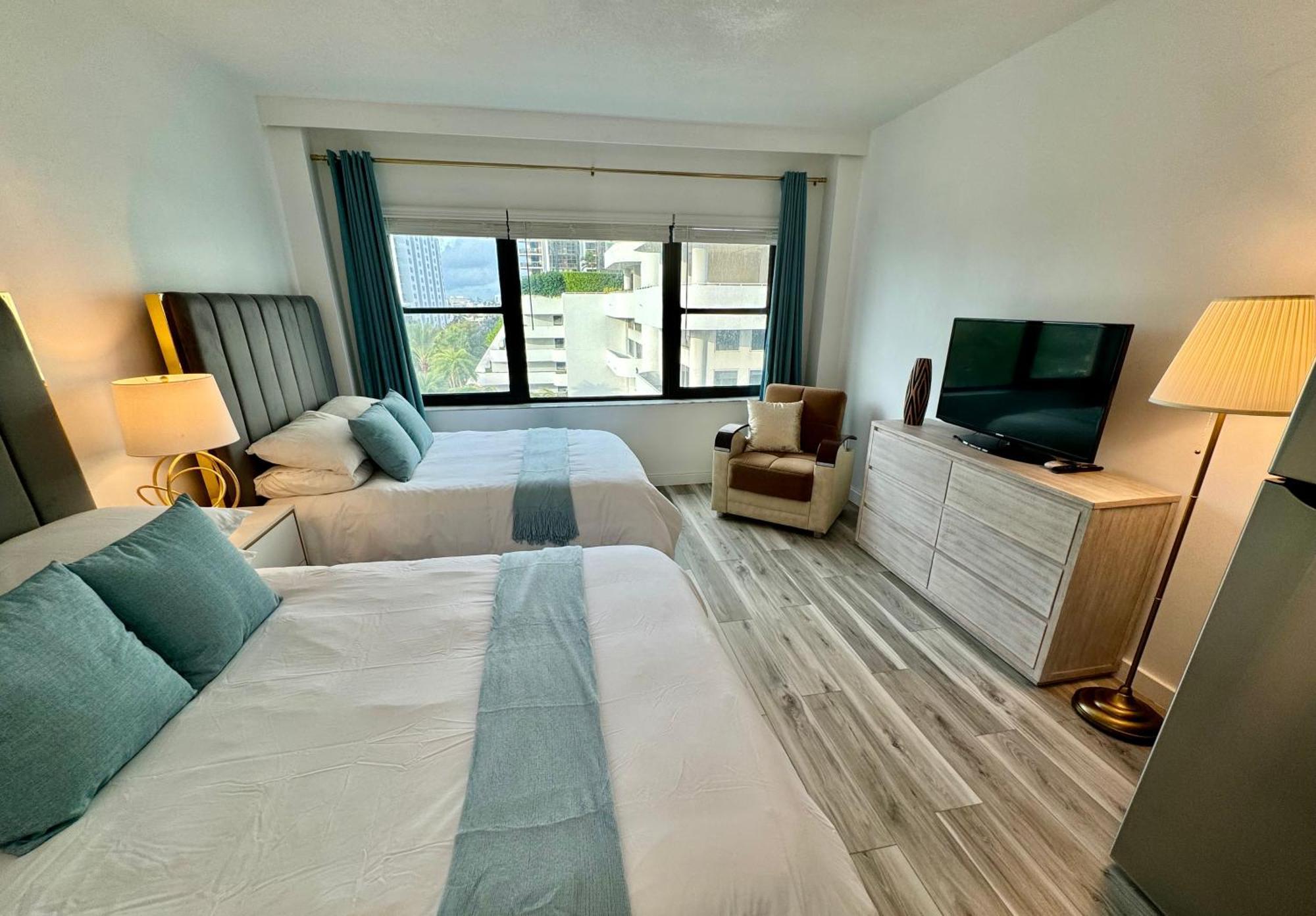 Directly On The Beach With Pool & Parking Miami Beach Bagian luar foto