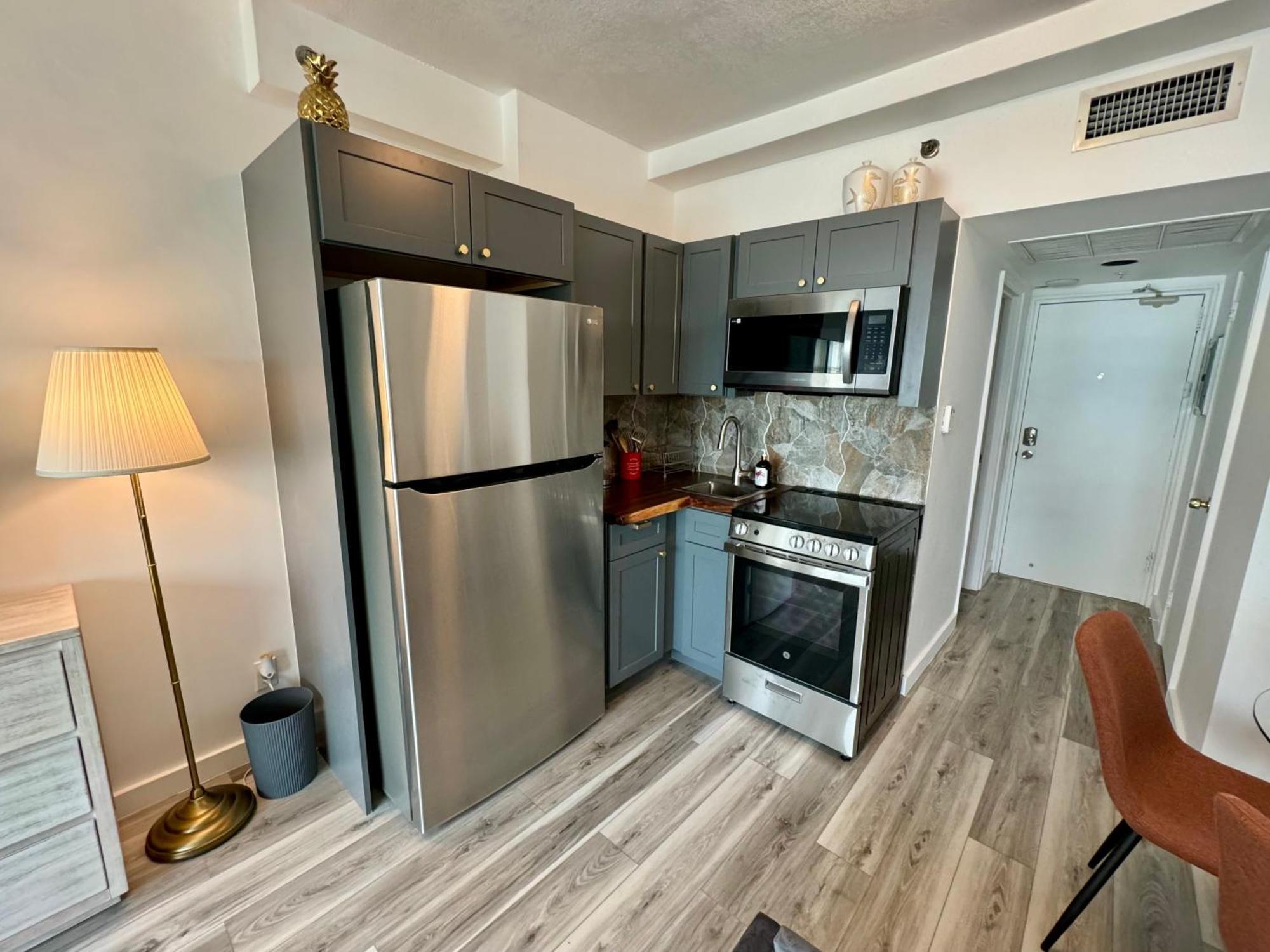 Directly On The Beach With Pool & Parking Miami Beach Bagian luar foto