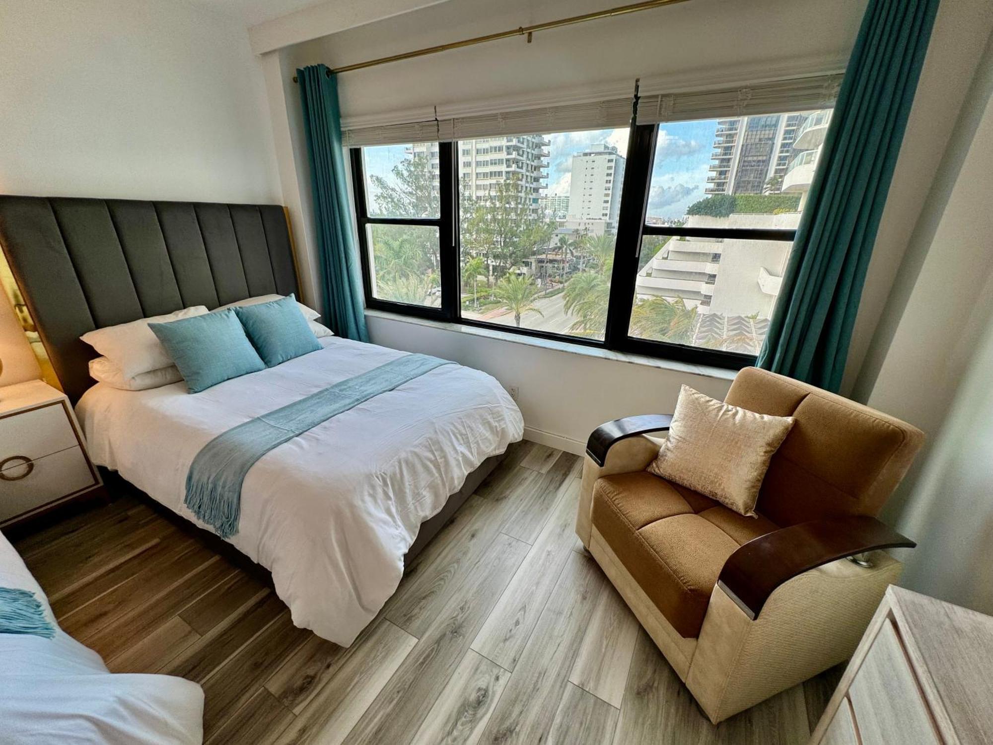 Directly On The Beach With Pool & Parking Miami Beach Bagian luar foto