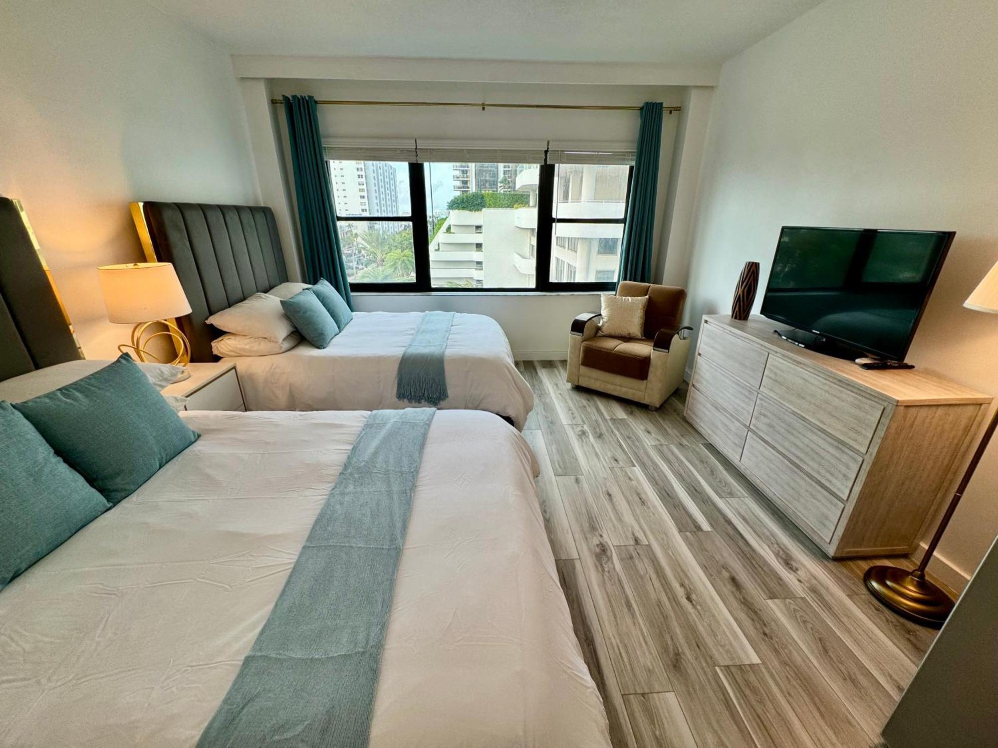 Directly On The Beach With Pool & Parking Miami Beach Bagian luar foto