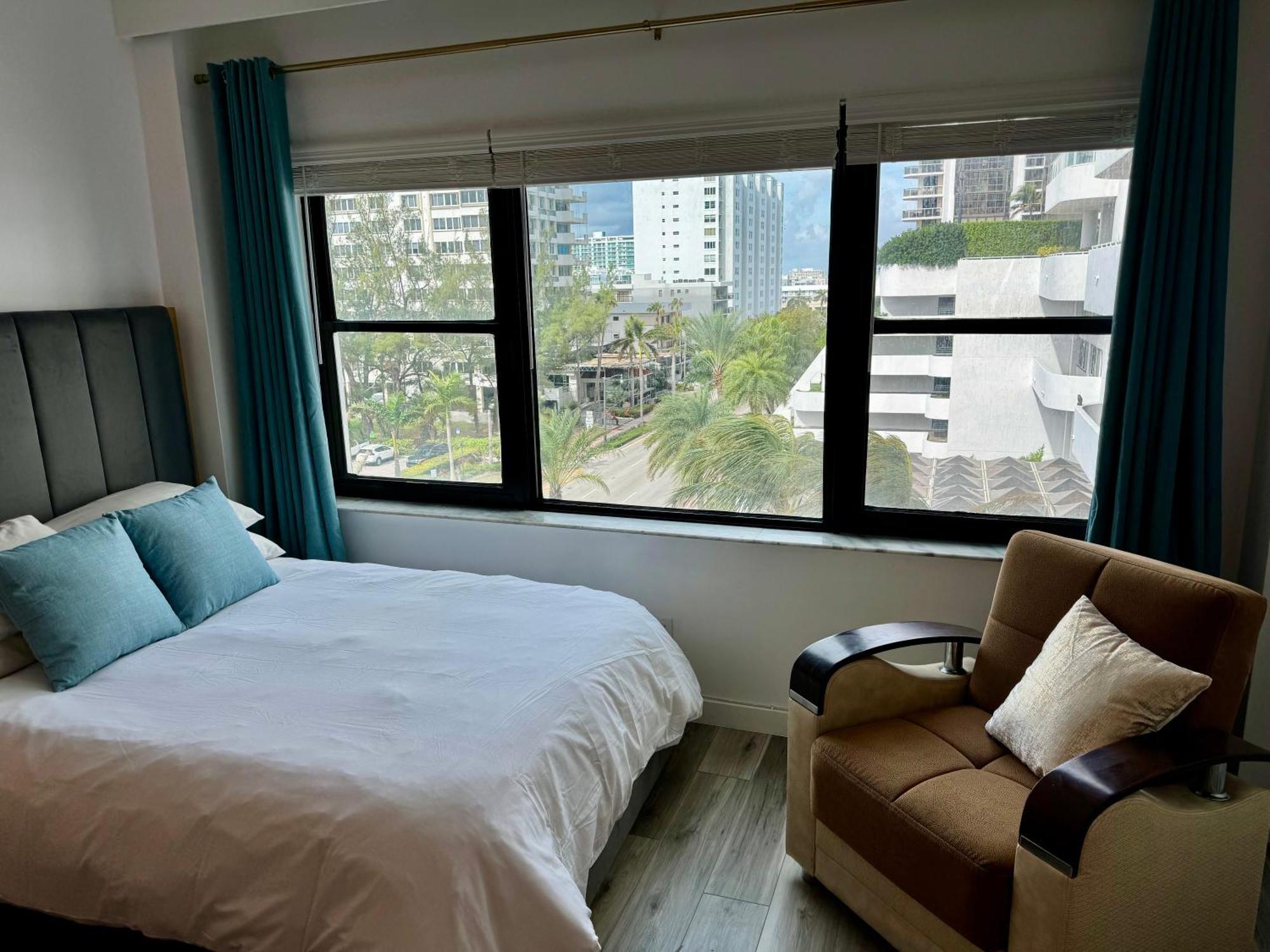 Directly On The Beach With Pool & Parking Miami Beach Bagian luar foto